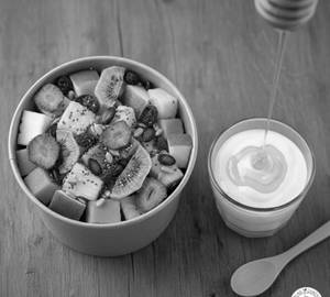Fruits Salad With Seeds Greek Yoghurt & Honey