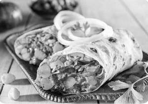 Chole Chatpata Roll