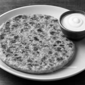 Gobhi paratha with curd