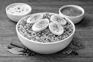 Hyderabadi Dum Biryani Rice With Boiled Egg