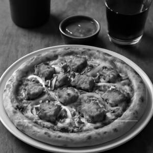 Tandoor Paneer Pizza  
