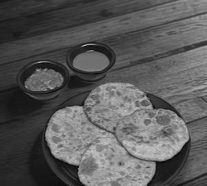 Aloo Kachori (2 Pcs)