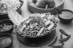 Paneer Hakka Noodles(750ml)[no Onion Garlic]
