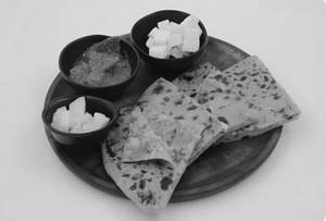 Mooli Pyaaz Paratha 2