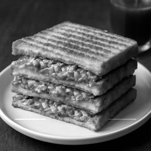 Schezwan Cheese Grilled Sandwich