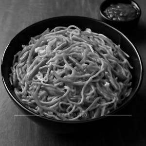 Veg schezwan noodles                                                            