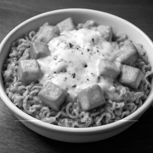 Cheese paneer maggi