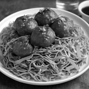 Egg manchurian noodles