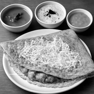 Cheese rava masala dosa