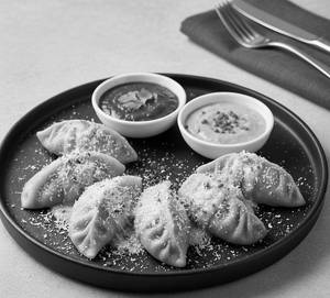 Chicken Cheese Momos