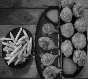 Fried chicken momos + Fries