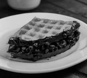 Belgian chocolate dark [sandwich]