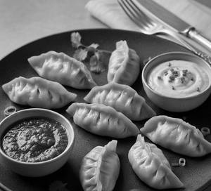 Classic Veg Steamed Momos
