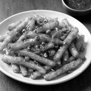 Schezwan Fries