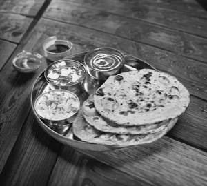 Butter Paneer Thali