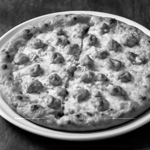 Chicken Cheese Pizza