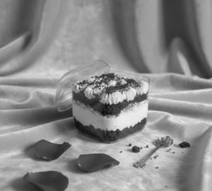 Red Velvet Tub
