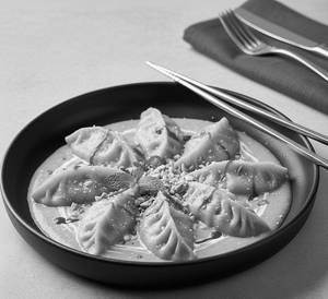 Jhol Chicken Momos