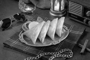Chicken Hyderabadi Samosa (4 Pcs)