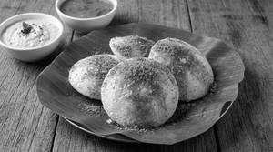 Ghee Karam Podi Idli (The Spicy Red Treat)
