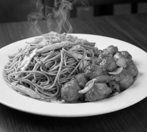 Chicken Hakka Noodles + Chilli Chicken