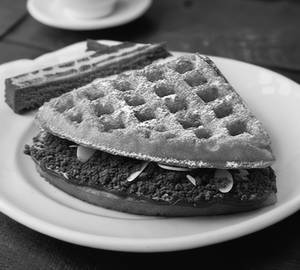Almond Brownie Crunch Waffle 