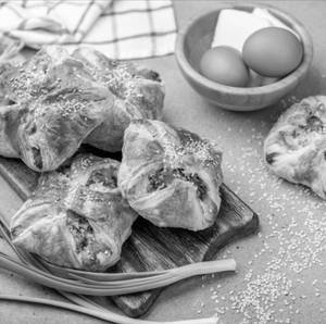 Egg Puffs set of 2