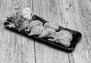8pcs Chicken Cheese Momos