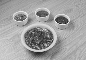 Nine Jewels In Hunan Sauce