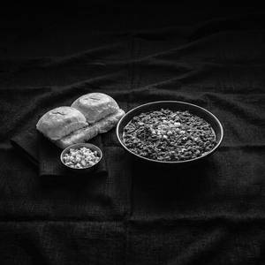 Bambai Ghee Keema Pav Meal