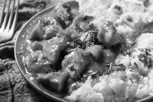 Butter chicken with rice and butter naan