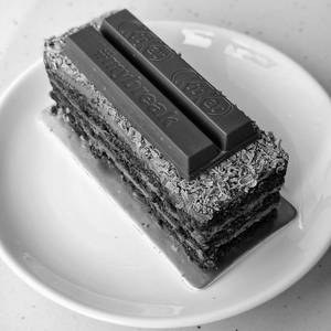 Kitkat Pastry