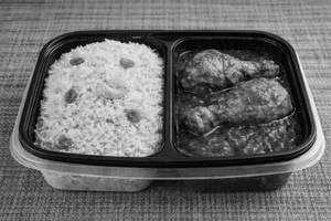 Basanti Pulao With Chicken Kosha [2 Pcs]