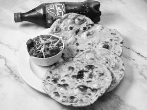 Kadhai Chicken With 4 Butter Roti And Pepsi [180 Ml]