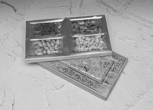 Dry Fruits Box [200 Grams]