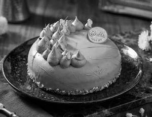 Dubai Kunafa Chocolate Cake