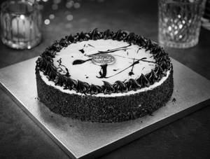 Chocolate Vanilla Cake