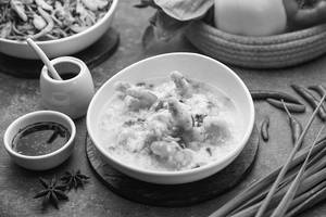 Cantonese Prawn (8 Pc)