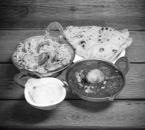 Egg curry thali