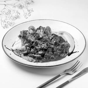 Peppery Buff Steak Bites On Silky Rosemary Potato Mash