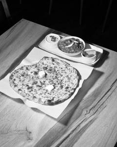 Amritsari Naan With Chana