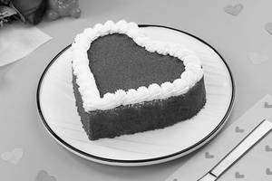 Heart-shaped Red Velvet Cake (500gm) (Eggless).