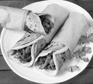 Veg Schezwan Frankie