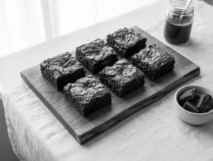 Pack Of 6 Eggless Belgian Chocolate Brownie [Save Rs.100/-]