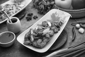 Spicy Hunan Prawn (8 Pc)