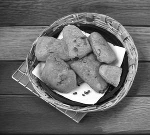 Aratikaya Bajji