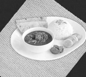 Chicken Thali [2 Pics, 4 Pics, 6 Pics]