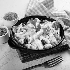 White Sauce Pasta