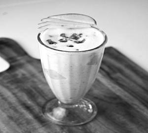 Apple Musk Melon And Dates Milkshake
