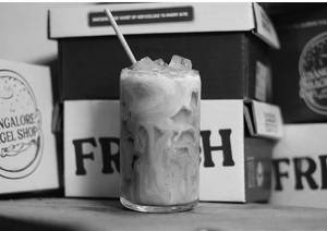 ICED LATTE